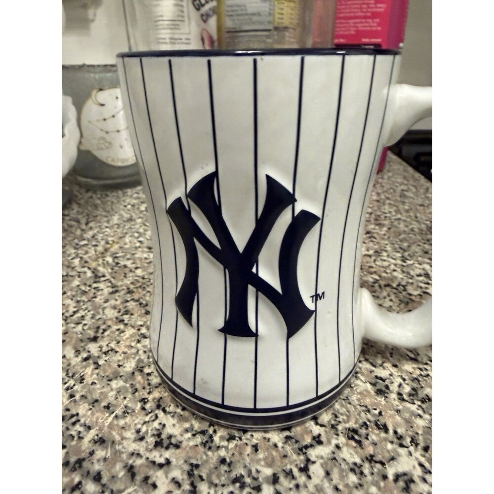 NY Yankees Pinstripe Baseball Mug